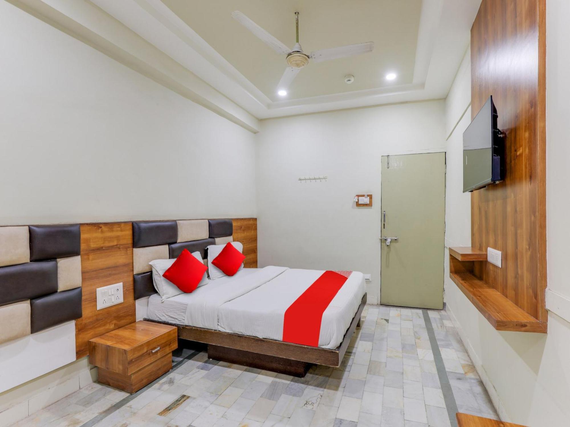 Hotel O Asopalav Naroda Buitenkant foto