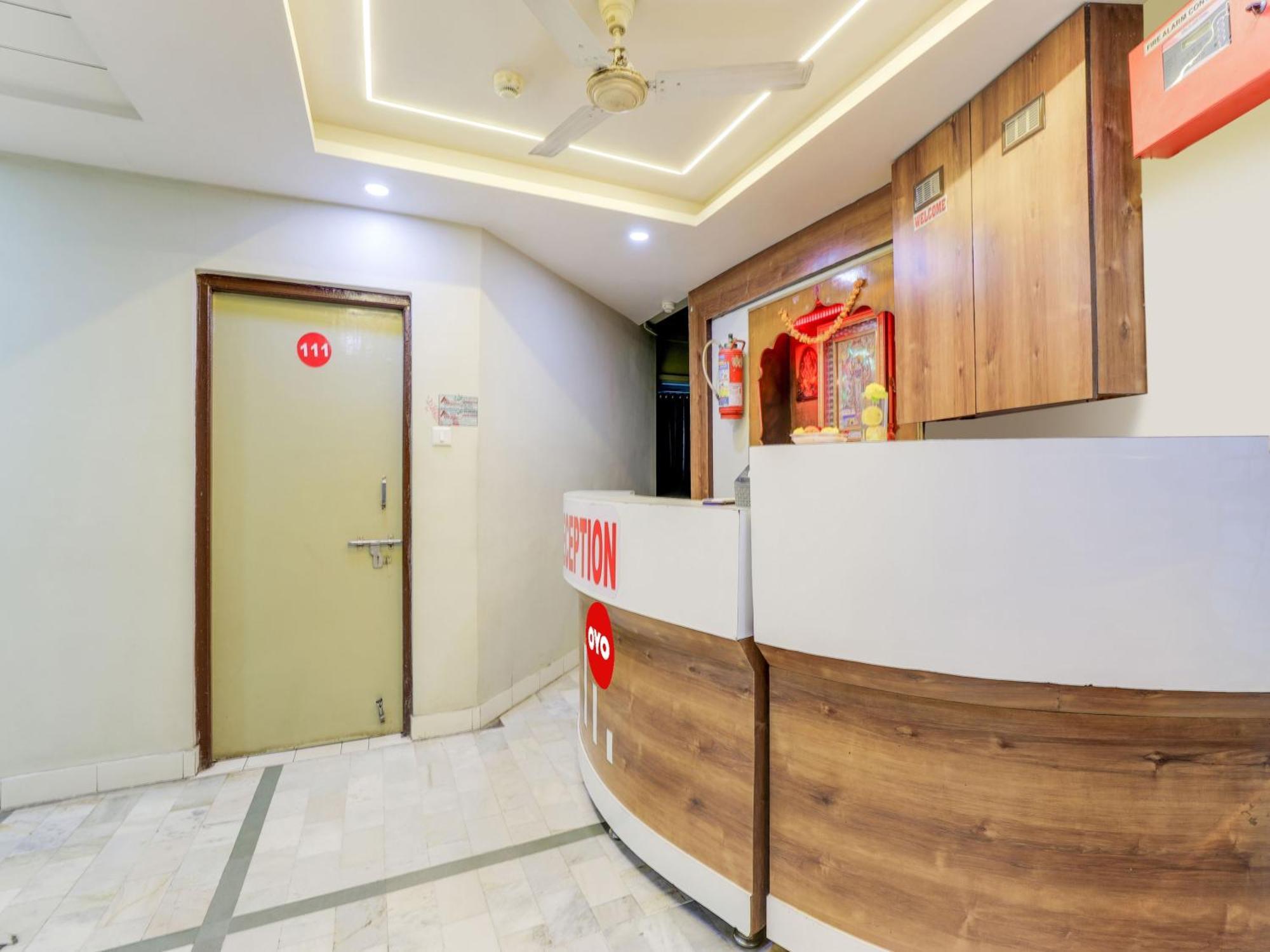 Hotel O Asopalav Naroda Buitenkant foto