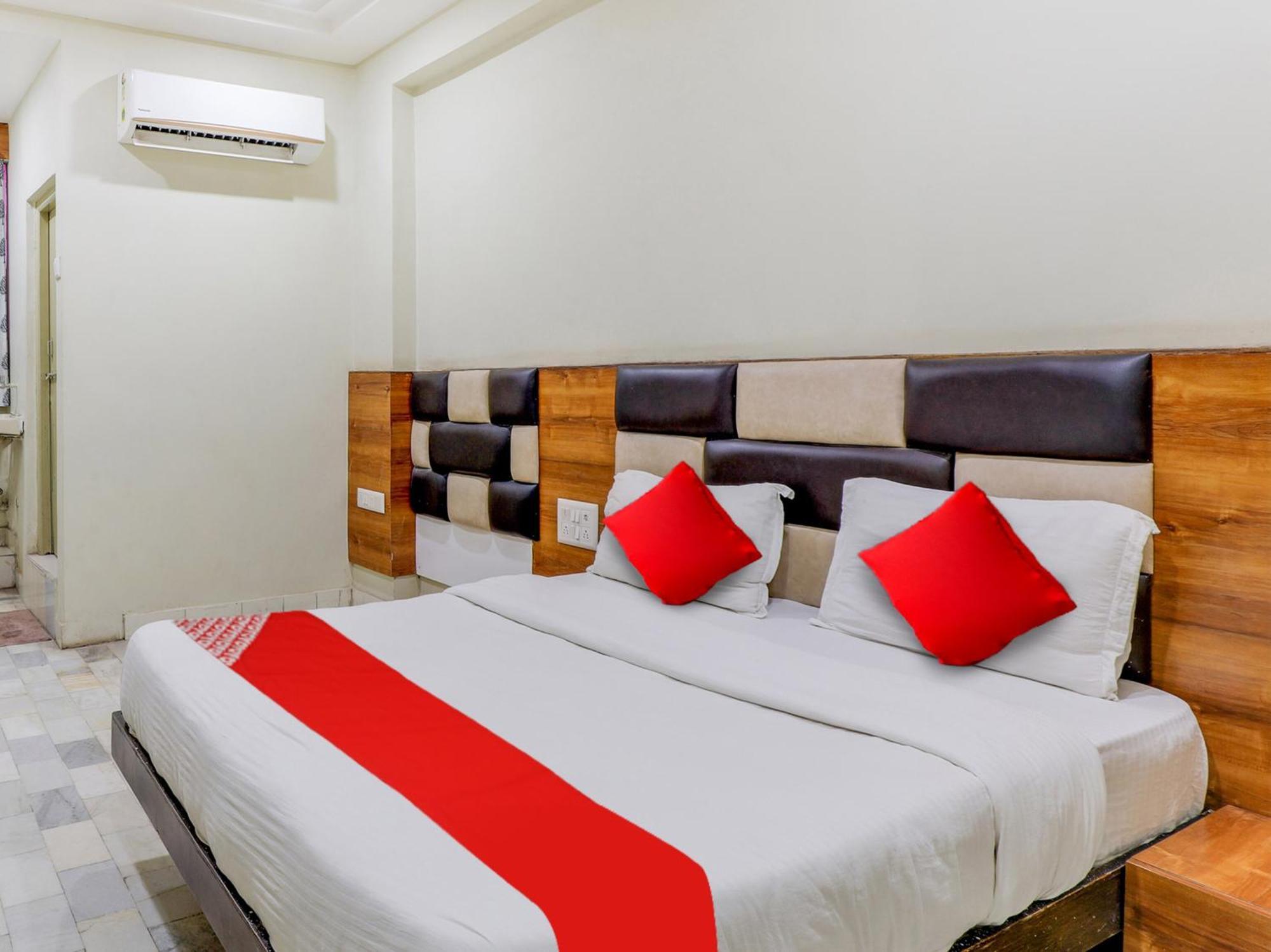 Hotel O Asopalav Naroda Buitenkant foto